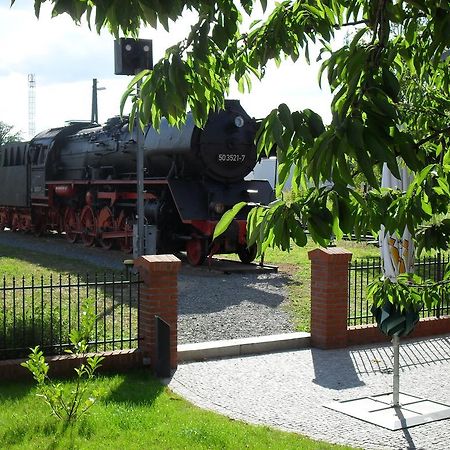 Eisenbahnromantik Hotel Meyenburg  Exterior photo